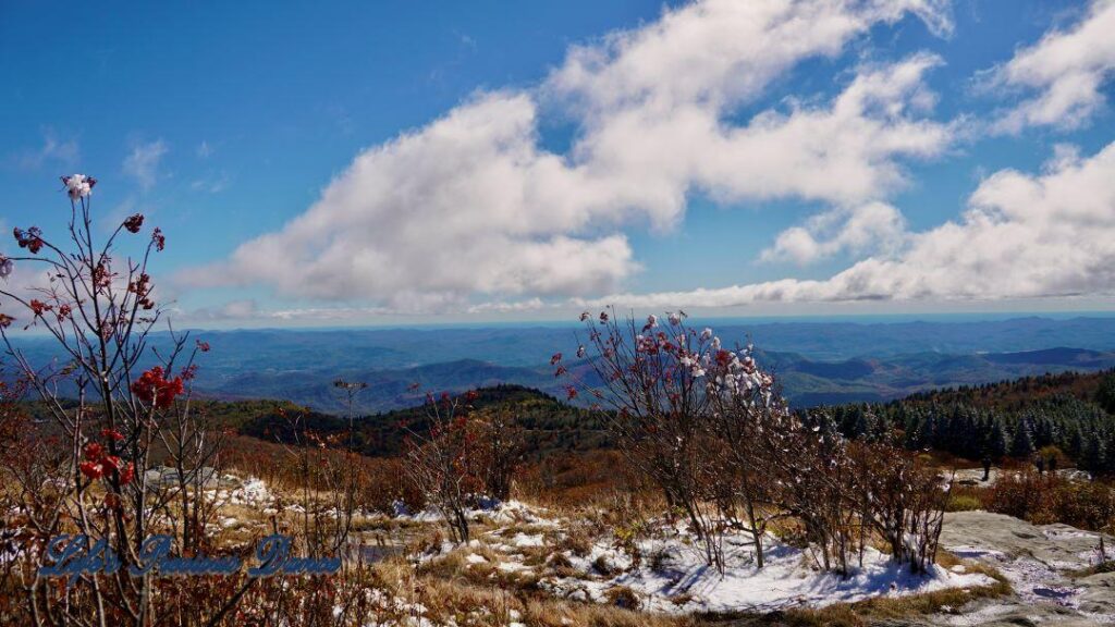 Landscape view from the top of Black Balsam Knob