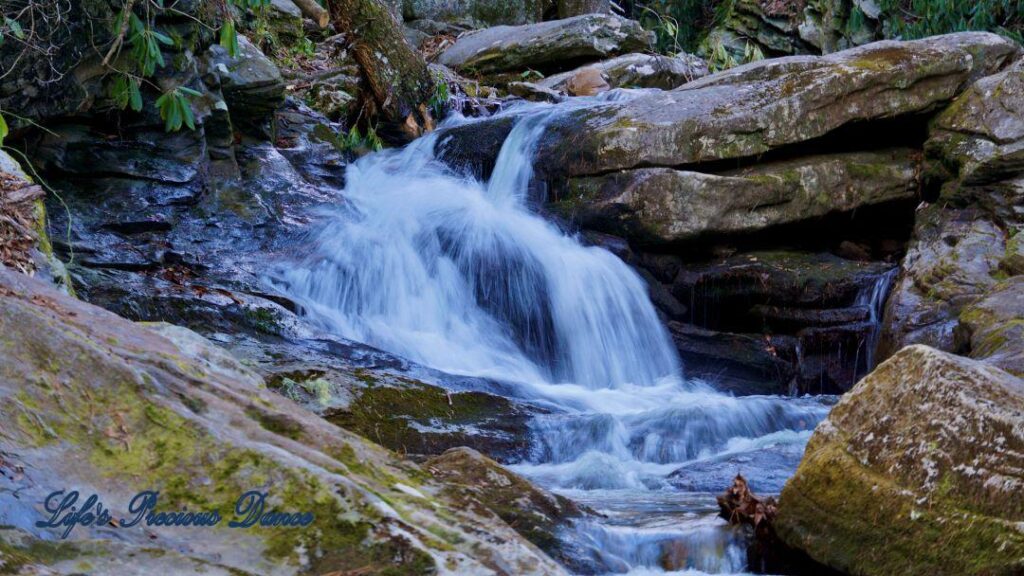 Water cascading through the rocks along the Linville River