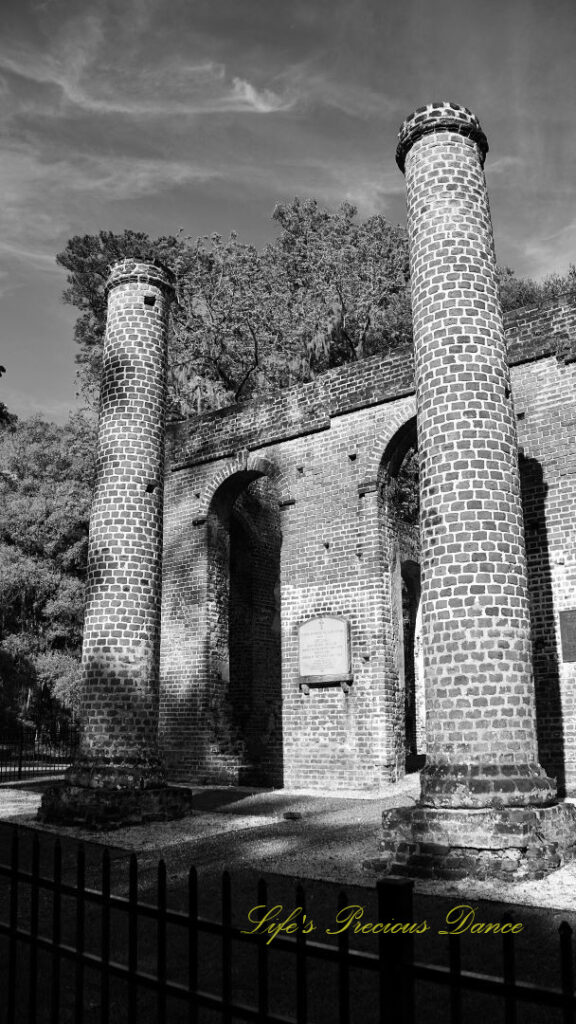 Black and white side view of the Old Sheldon Church Ruins.