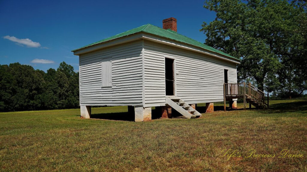 Outside view of servant quarters at Redcliffe Plantation Historic Site.