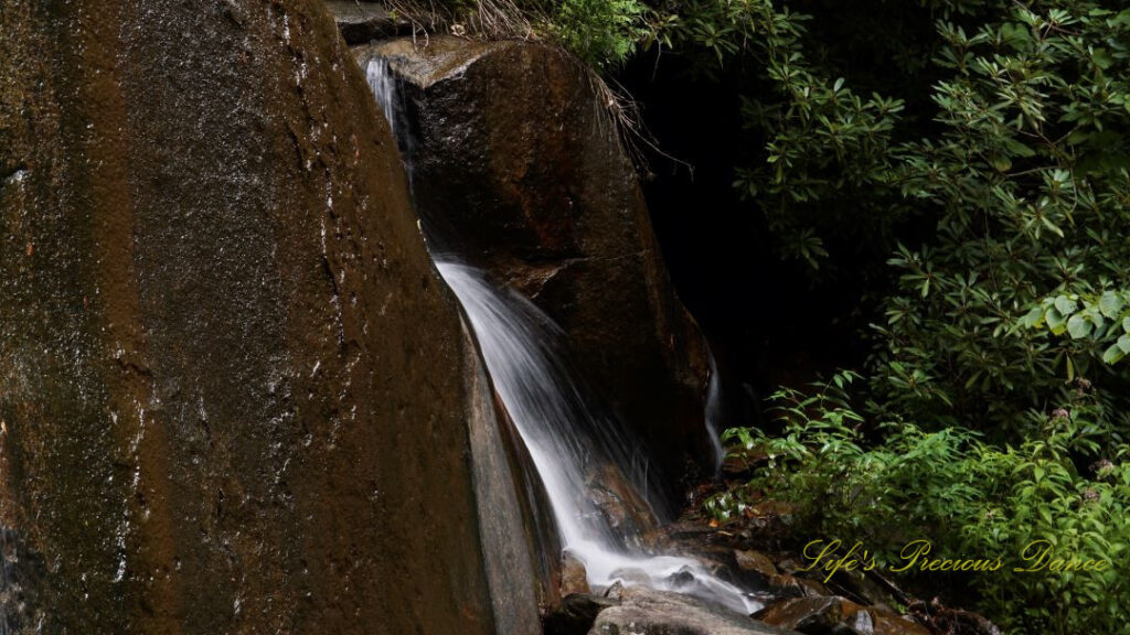 Middle section of Daniel Ridge Falls spilling through the rocks.